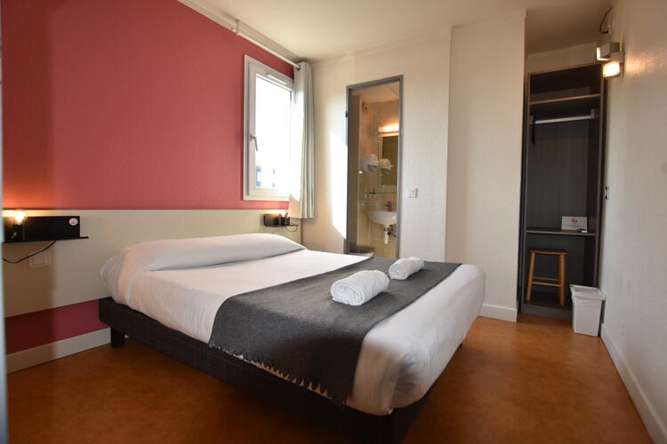 Chambres confort de l'hôtel Face West à prix imbattables près d'Avignon à Le Pontet